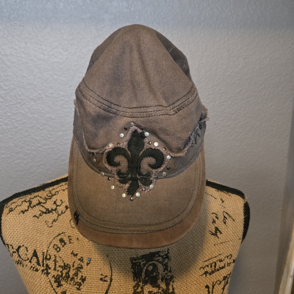 Cremieux Premium Women's Hat